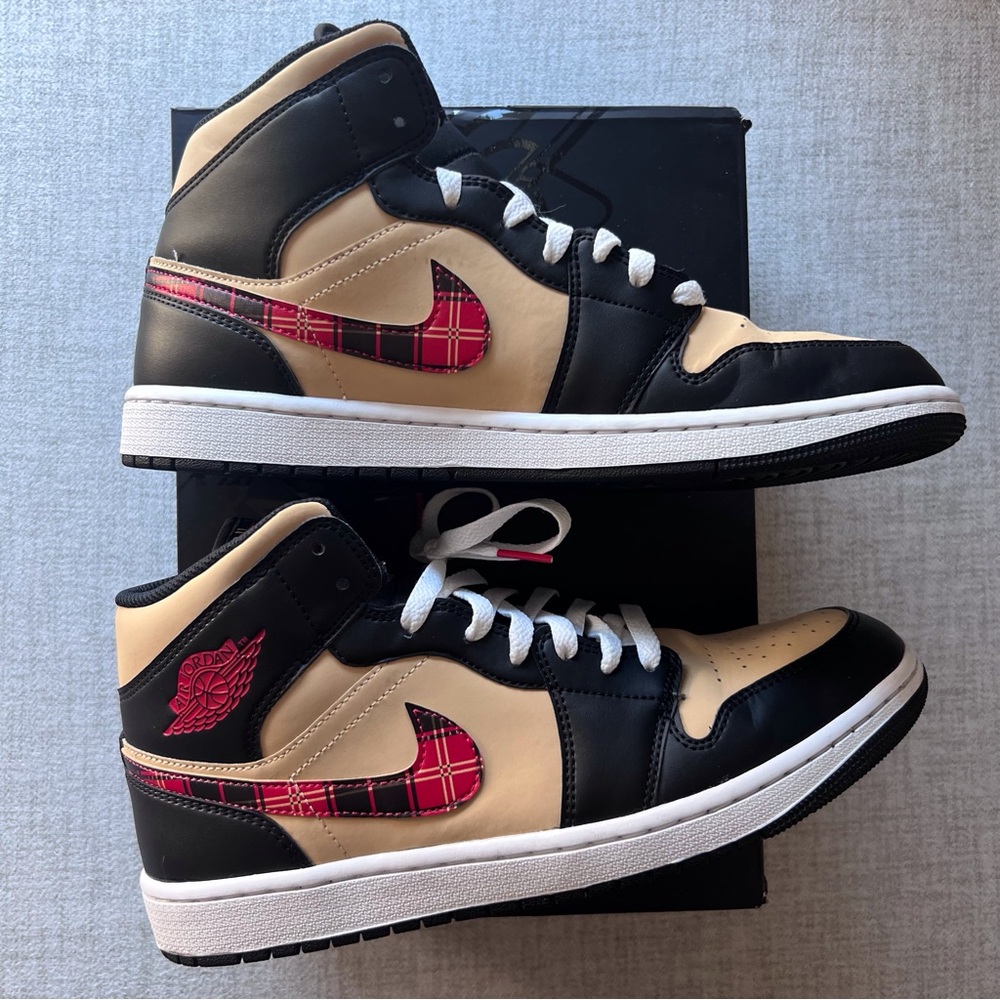 Nike Air Jordan 1 Mid SE Tartan Swoosh Sneakers - Picture 4 of 14